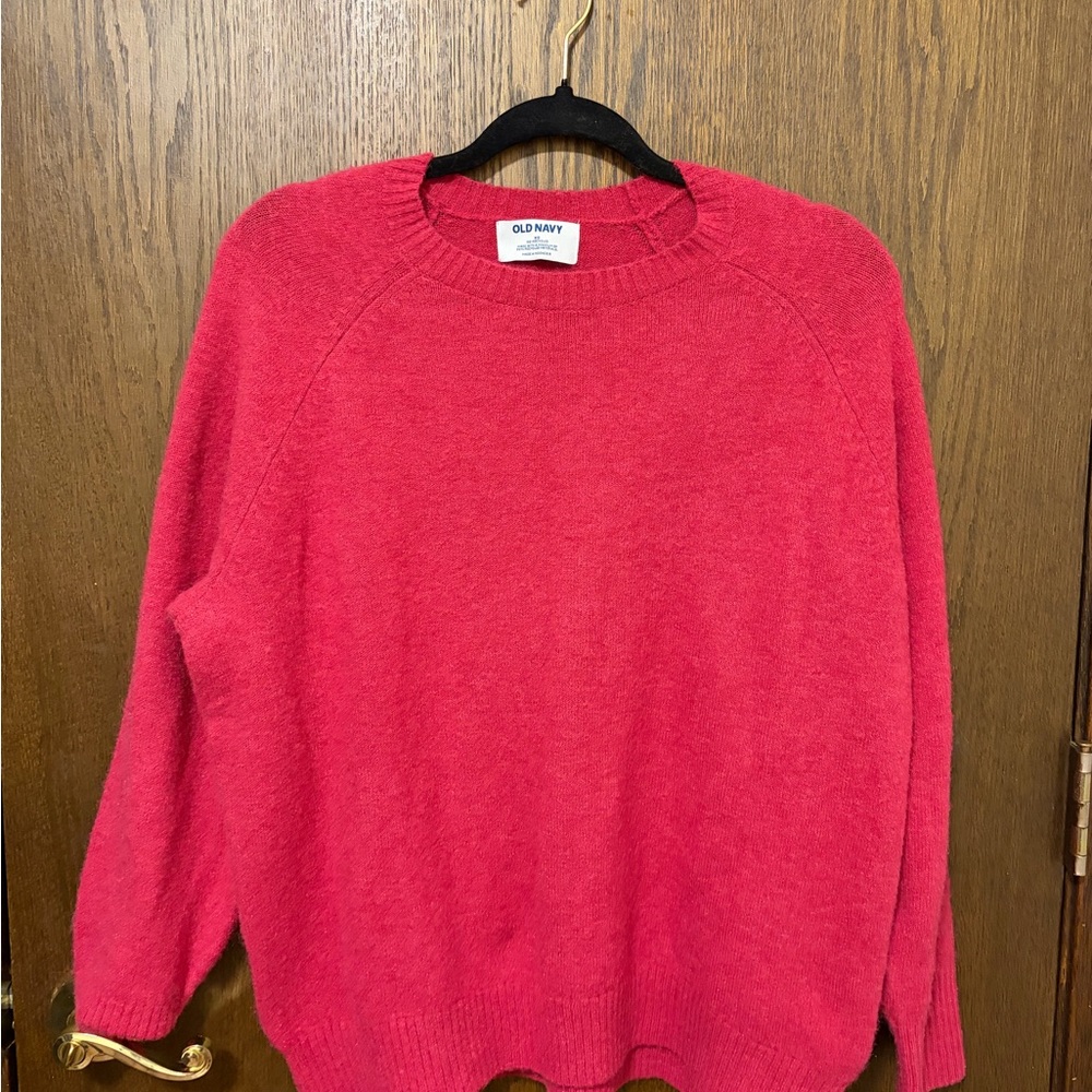 Old Navy Women's Bright Red Crew Neck Sweater